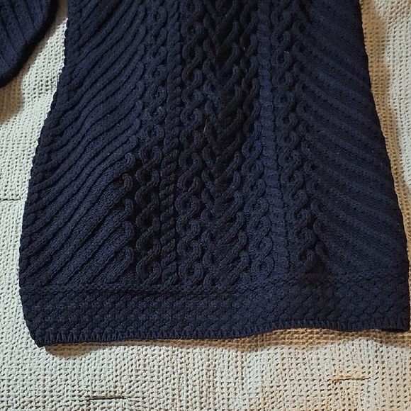 House of Bruar Ladies Asymmetric Zip Hood Coat – 100% Merino Wool, Aran Knit - Picture 8 of 14